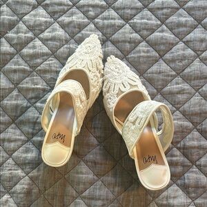 Cream Embroidered Women's Shoes